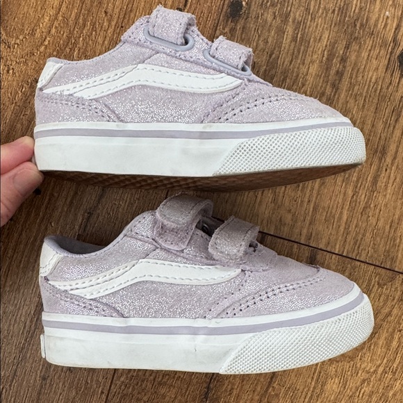 Toddler girl Vans, size 5, purple sparkle - Picture 3 of 8